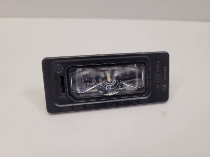 light lighting of the rear signs rejestracyjnej SEAT Arona 2020 5NA943021