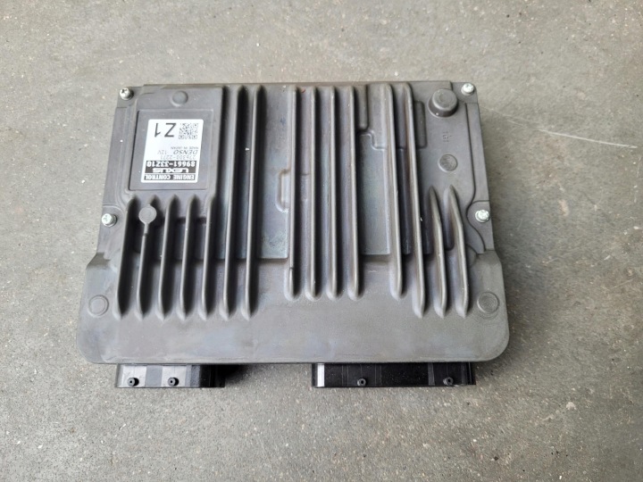 Centralina computer Motore 89661-33Z10 LEXUS ES VII 7 300 H 2.5 HYBRID