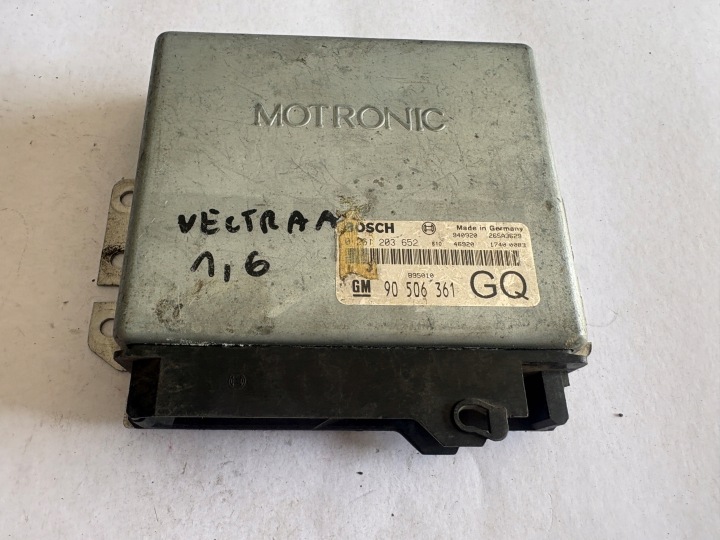 OPEL VECTRA A 1.6 Computer Bedienteil DES MOTORS 90506361 GQ