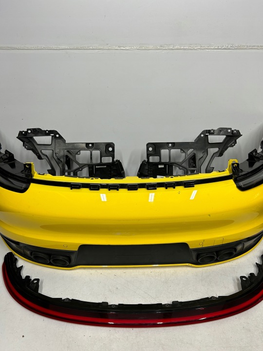 Stoßstange stoßstangenhalterung Leuchte auspuffanlage auspuff Porsche 911 992 C2/C4