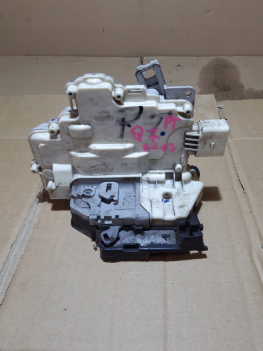 AUDI Q7 4L Schloß Tür rechts heck 9 PIN 3C4839016C
