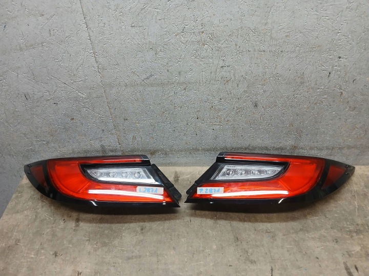 Feux phare Feux phare Arrière Droit Gauche TOYOTA GR86 SUBARU BRZ II 2 LED 84201CC013