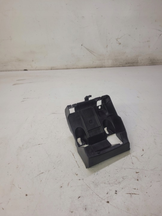 bracket holder STEROWNIKA AUDI A5 A4 8K0907713
