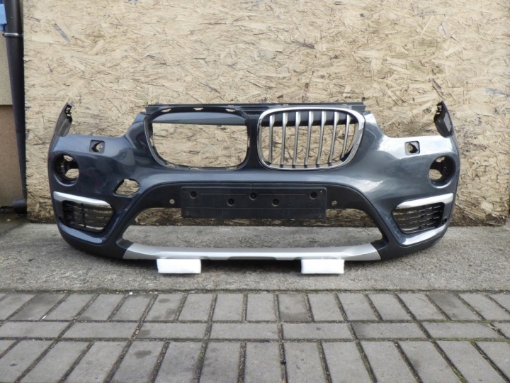 BMW X1 F48 X LINE 2015- Frontstoßstange