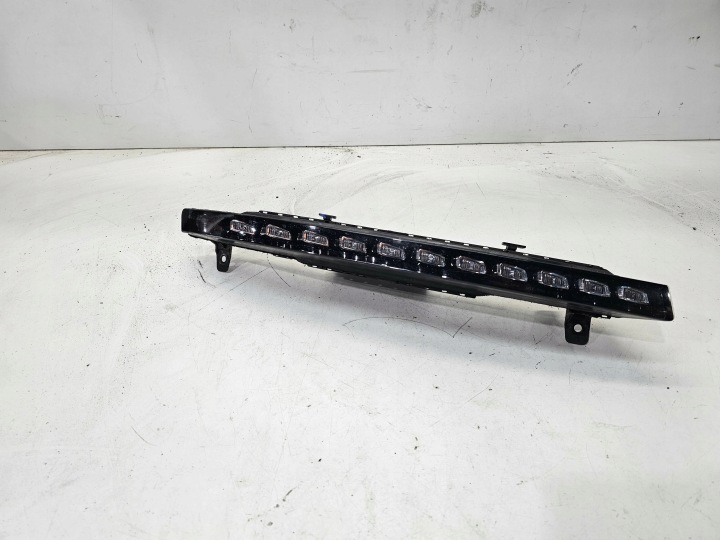 Blinkerleuchte DIODOWY LED der Stoßstange rechts AUDI Q7 4L LIFT 4L0953042E