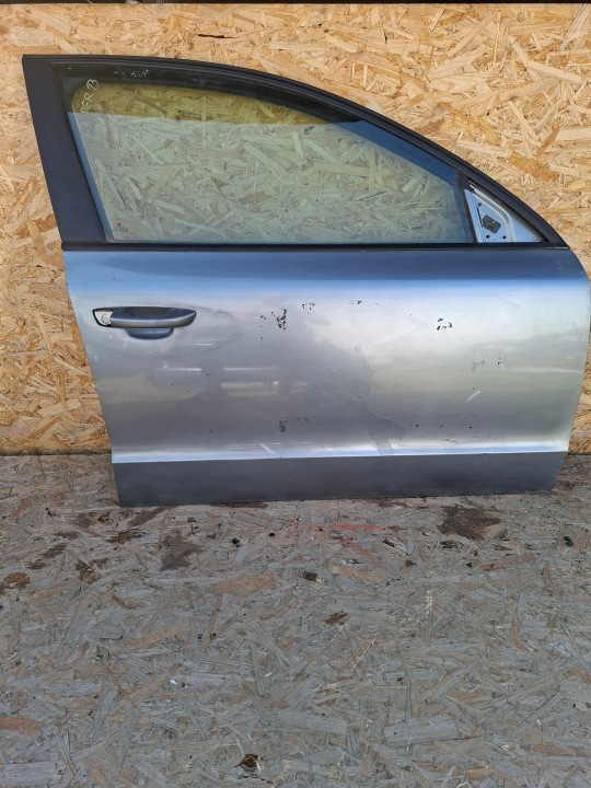 Portière Avant Droite SKODA SUPER B III