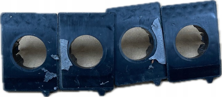 K67 SKODA OCTAVIA III RS KOMBI Fixation KOSZYKI PDC Arrière 5E9807421B