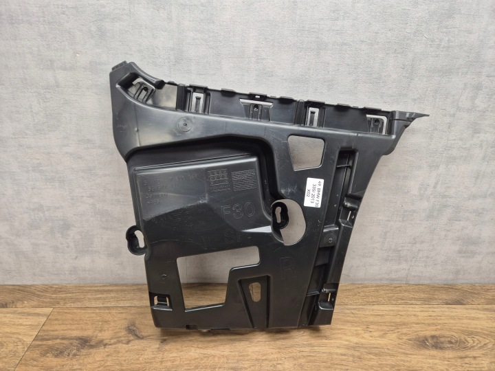 BMW 3 F30 rechts stoßstangenführung m-paket heck hinten halter halter 7256924