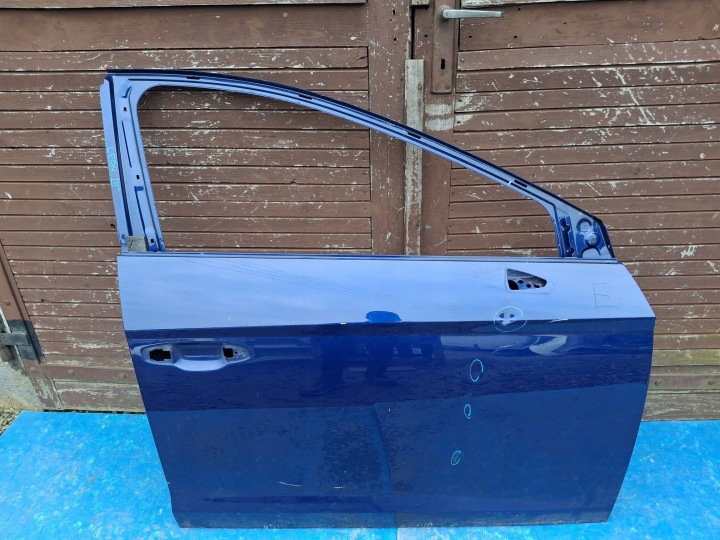 dvere pravé predné SEAT LEON III 2012R->