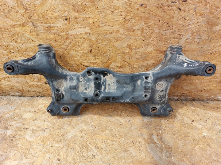 axle beam axle beam subframe Toyota Avensis and 97-02