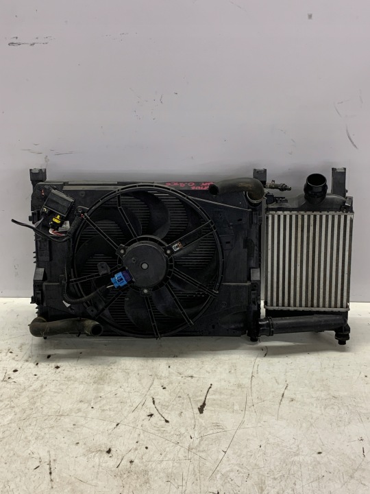 Radiatore / Raffreddatore VENTOLA radiatore intercooler RENAULT CAPTUR LIFT 0.9 TCE 17-19
