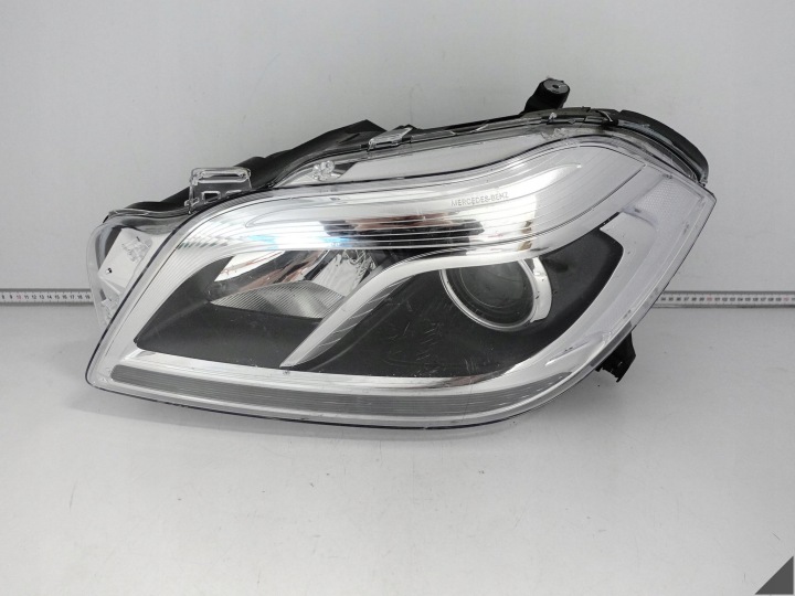 MERCEDES GL II X166 12-15 Licht HEADLIGHT ZWYKLA Nebelscheinwerfer links vorne UK