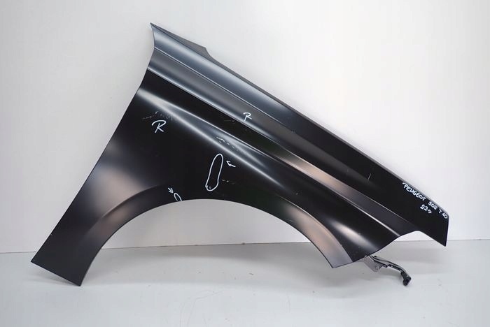 PEUGEOT 308 T10 22- sárvédö jobb elsö eleje