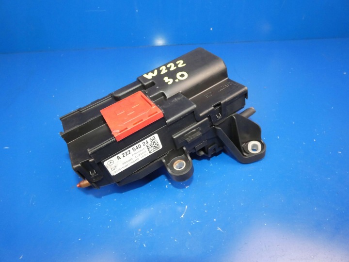 MERCEDES S KLASA W222 Module Borne pour batterie