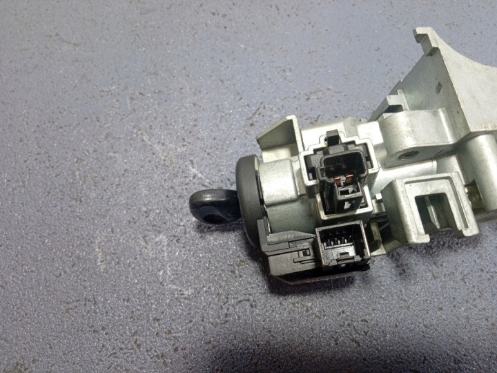 MAZDA 2 II STAȚIE CU CHEIE GJ6A 66 938A 6