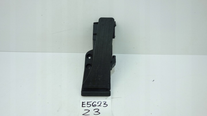 Pedale pedaliera acceleratore PRZYSPIESZENIA MERCEDES EQS X296 W223 A2233000400