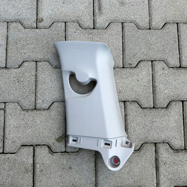 kryt SLUPKA pravá TOYOTA HIGHLANDER IV