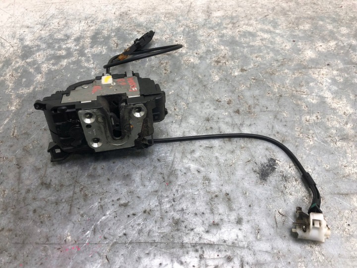 de la Serrure Portière Droite Avant RENAULT MODUS