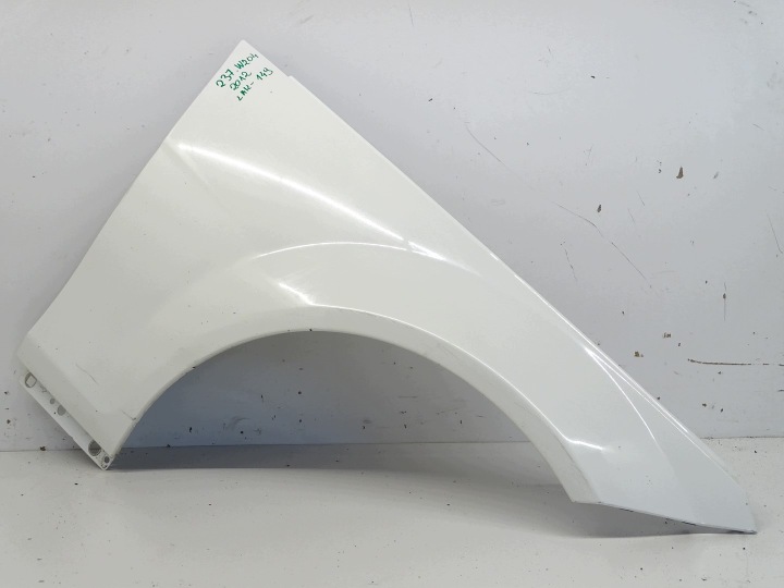 Aile Droite Avant Avant MERCEDES W204 LIFT C-KLASA LAKIER 149