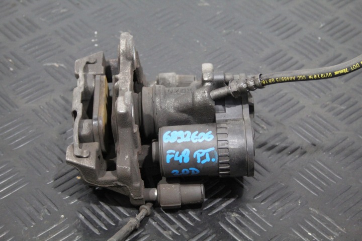 caliper brake right rear part BMW X1 F48 6892606