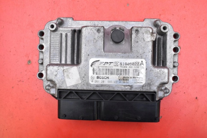 Unité de contrôle Ordinateur Moteur 0261201688 LANCIA DELTA 3 III 1.4 T-JET 120 KM