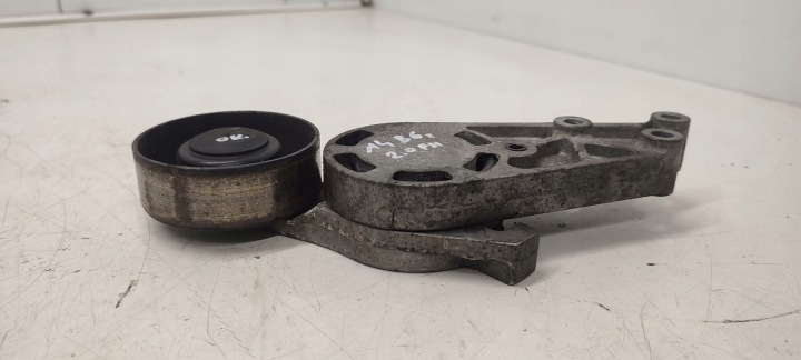 Riemenspanner Spannelement des Zubehörs Audi A4 B6 Sedan 2,0 FSI