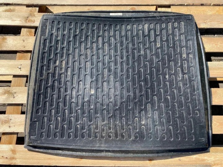 Κάλυψη δαπέδου του χώρου αποσκευών MERCEDES-BENZ E (W211) B66648057 3.2L ντίζελ 150kW 6