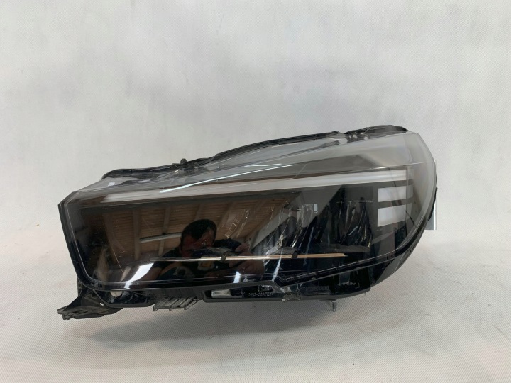 Opel Corsa F 23r Reflektor Licht links Fullled 354261827 08.25