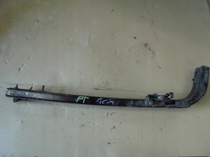 PROWADNICA Portière Droite Arrière FORD GRAND CMAX MK2