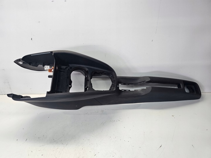 TUNEL střední AUDI A1 8X LIFT 8X0863240C