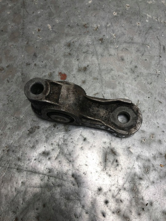 getriebehalter getriebe VW PASSAT B8 KOMBI 782115147537