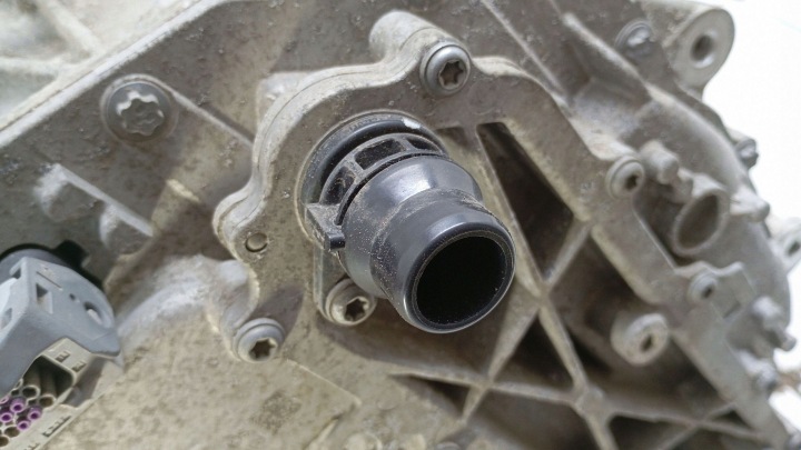 Tesla Model Y 2023 ELECTRIC ENGINE 13