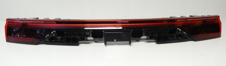 AUDI Q8 LIFT 4M8945095BE 2023- cap light rear LED
