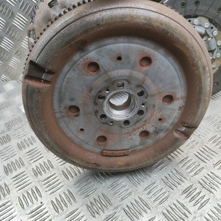 VW SCIROCCO 137, 138 Cloutchs set 2014 6