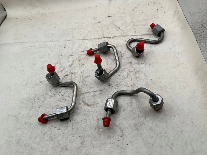 fuel line 03L130301AR AUDI Q2 81A 2.0 TDI KOMPLET 4 SZT !J