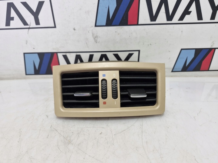 7129556 BMW E90 E91 Lüftungsgitter des lüfters heck hinten Original