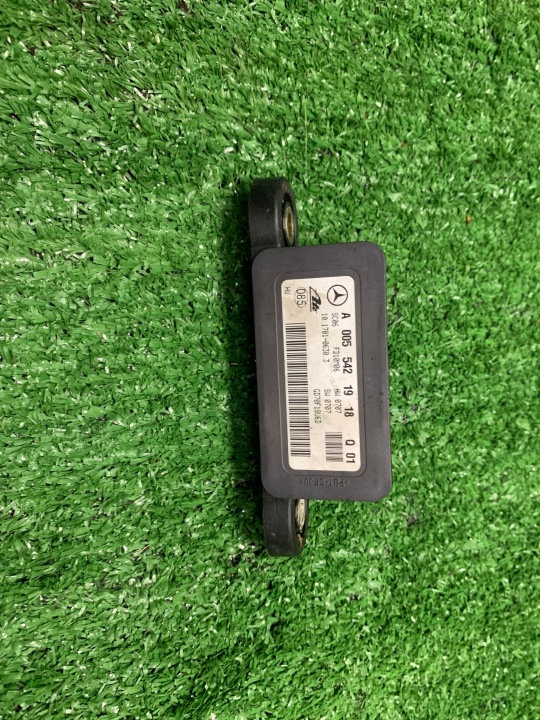 MERCEDES W204 07- Sensor modul PRZYSPIESZENIA/ESP A0055421918