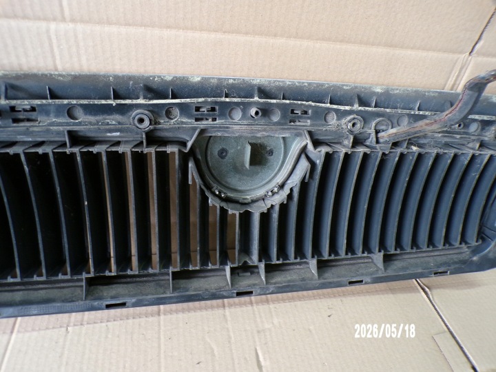 FABIA 1 ȘI LIFT ATRAPA GRILL Zzoemcodez 8