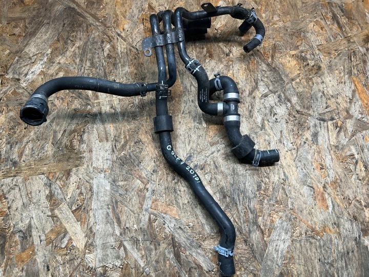 Tubazione tubo d’acqua CIECZY ROZGALEZNIK VW GOLF VII 2.0TDI