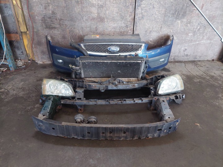 nárazník + světlá + stěna chladičů FORD FOCUS MK2 36