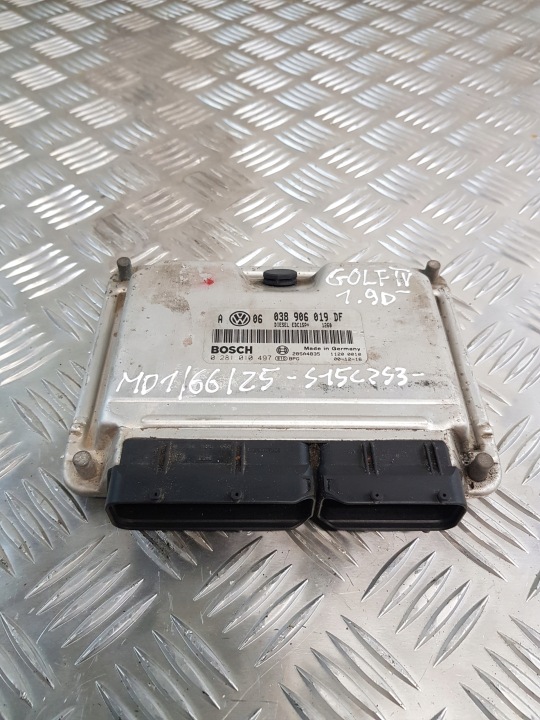 Bedienteil DES MOTORS VW GOLF IV 1.9 TDI 0281010497 038906019DF