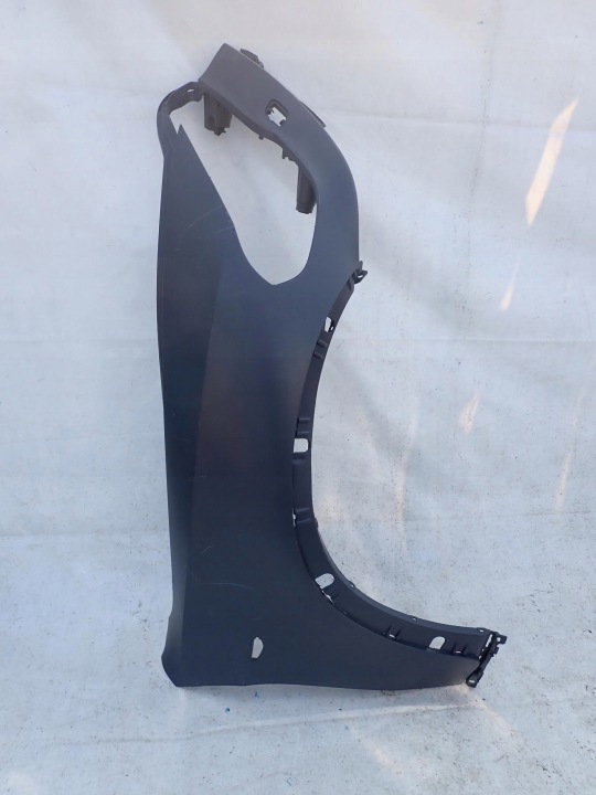 BMW X5 E70 LIFT 10-13 blatník pravý předek přední