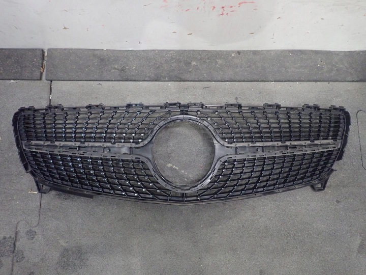 GRILLE/MASQUE MERCEDES A-KLASA W176 LIFT 2015- AMG A176