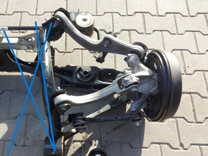 VW ID4 11A , 2024r SUV 5D Sospensione Destro posteriore