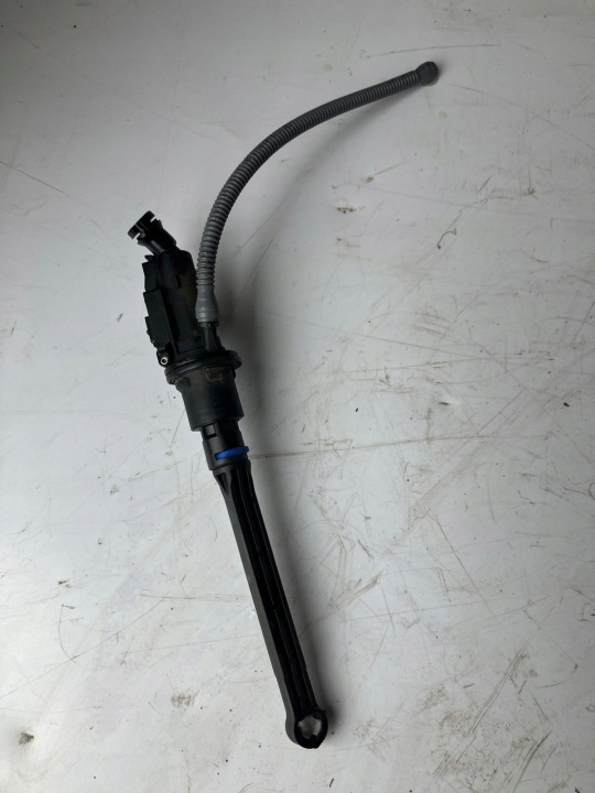 pump of the clutch PEUGEOT 208 9676533880 START STOP