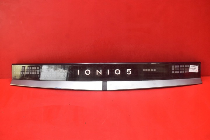 Blende Schutzkappe heck TYNA Licht LED heckklappe 92409-GI HYUNDAI IONIQ 5 V 21