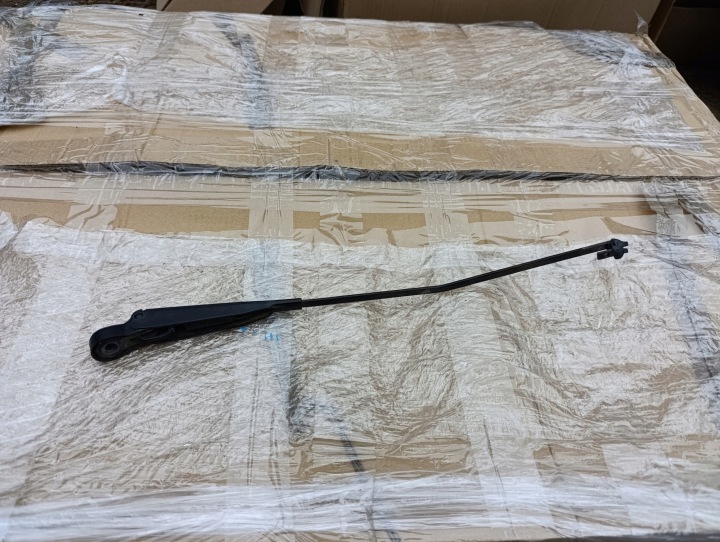 wischerarm heck heckklappe OPEL VIVARO und TRAFIC 01