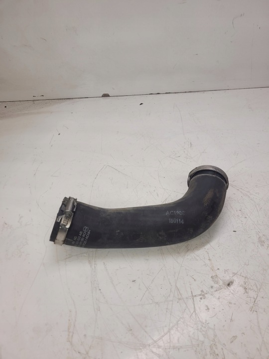 vedení hadice intercoolera AUDI Q3 VW 5N0145832AB