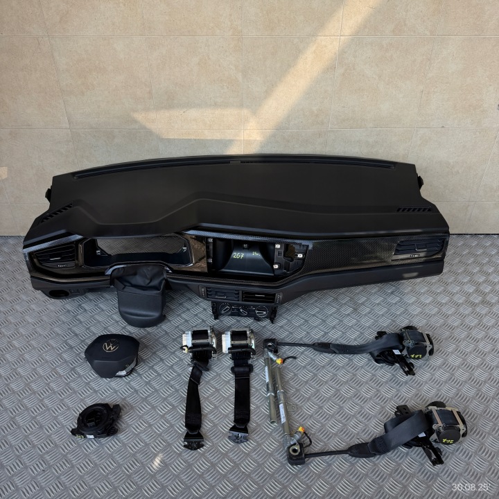 dashboard complete airbag console tension belts cockpit VW VOLKSWAGEN TAIGO 2G7 2023 ROK