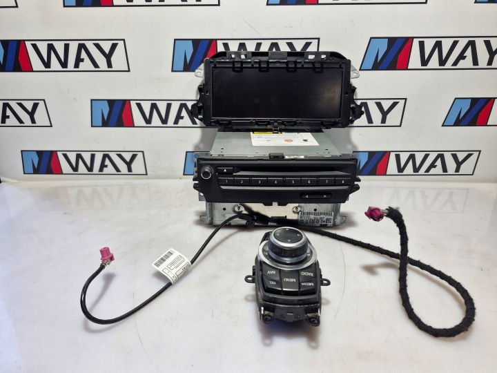 BMW X1 E84 navigation player MONITOR IDRIVE CIC 9283428 9289582 9285443